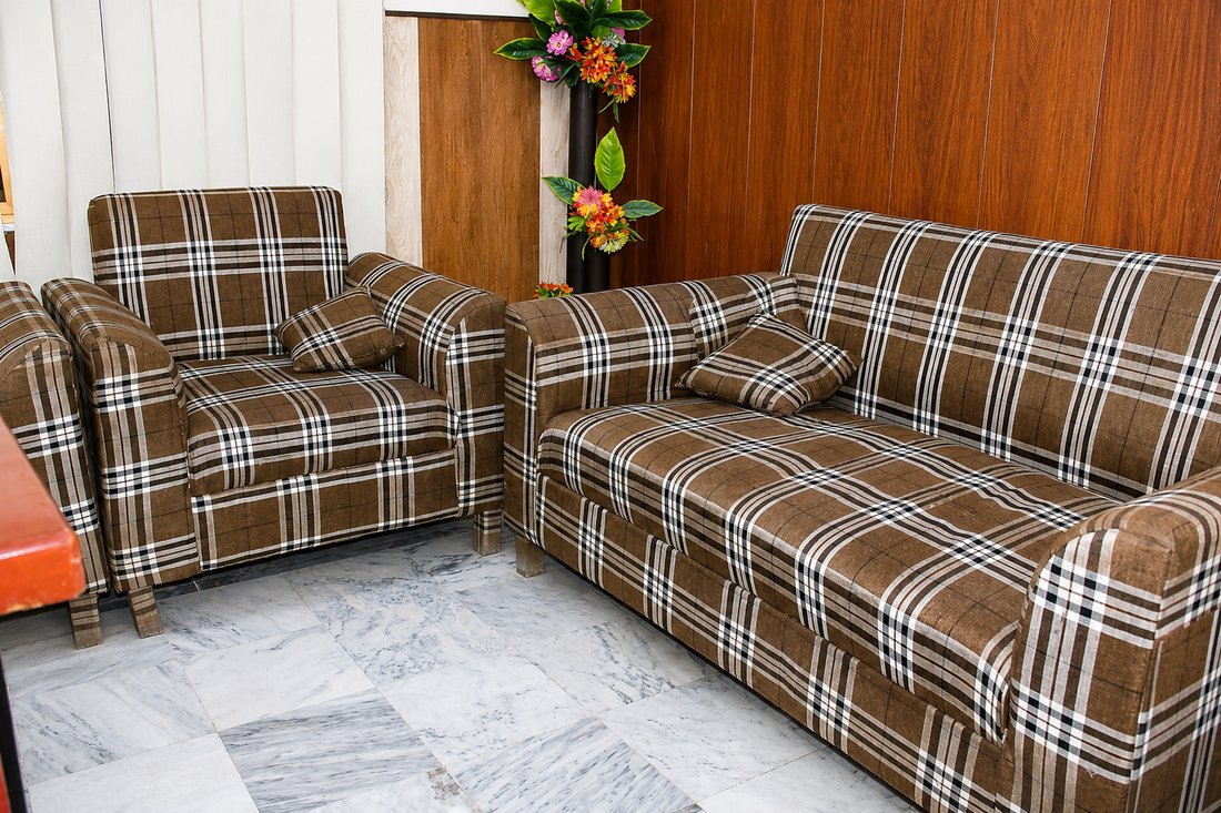 A counselling room at IRADA's Islamabad clinic with comfortable seating.